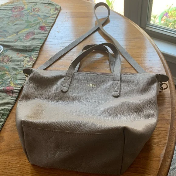 Cuyana Leather Crossbody Bag/Tote - Picture 2 of 12